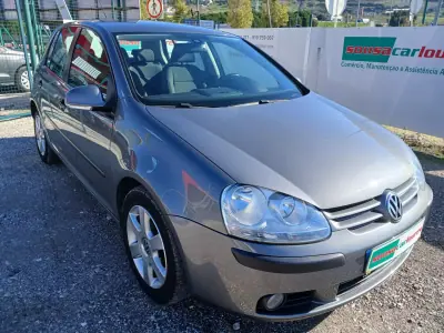 Volkswagen Golf 2006 - 7150 EUR, 102943 km - AUTO.MOTO.pt - 102943km - foto 6 de 26