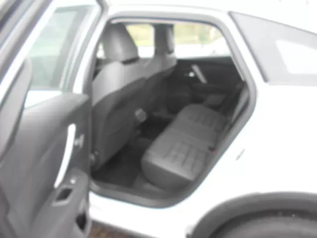 Citroën C4 2025 - 23500 EUR, 17074 km - AUTO.MOTO.pt - 17074km - foto 8 de 14