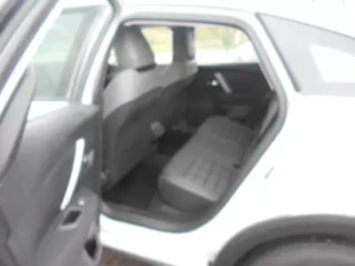 Citroën C4 2025 - 23500 EUR, 17074 km - AUTO.MOTO.pt - 17074km - foto 8 de 14