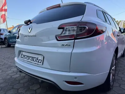 Renault Mégane Sport Tourer 2011 - 8900 EUR, 214000 km - AUTO.MOTO.pt - 214000km - foto 27 de 40