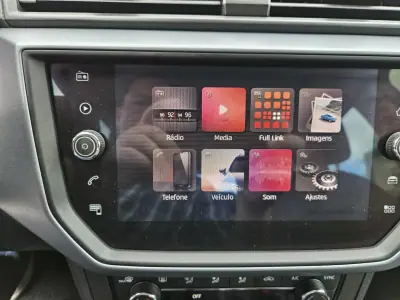 SEAT Arona 2018 - 15500 EUR, 115150 km - AUTO.MOTO.pt - 115150km - foto 24 de 51