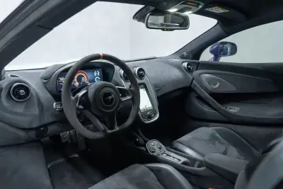 McLaren 600 2019 - 229950 EUR, 32000 km - AUTO.MOTO.pt - 32000km - foto 25 de 33