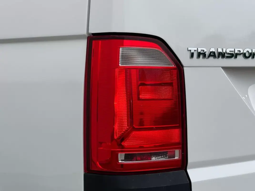 VW T6 TRANSPORTER 2.0 TDI KASTEN/ 3 LUGARES/ IVA DEDUTIVEL 2015 - 16950 EUR, 130000 km - AUTO.MOTO.pt - 130000km - foto 2 de 24