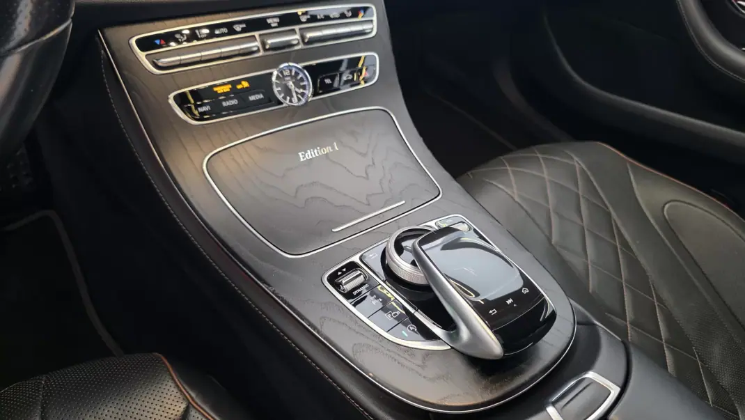 Mercedes-Benz CLS 400 2019 - 44500 EUR, 165703 km - AUTO.MOTO.pt - 165703km - foto 54 de 73