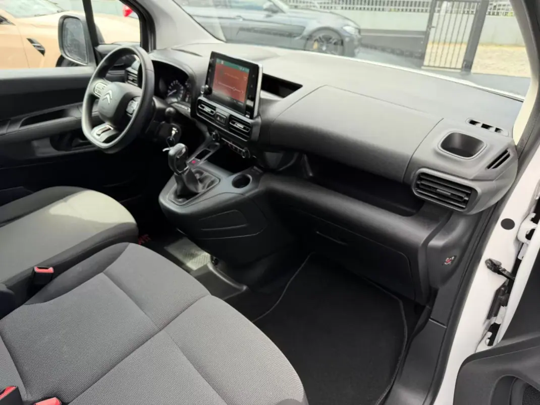 Citroën BERLINGO VAN XL 1.5 BLUE HDI 3 LUGARES 2019 - 13900 EUR, 126000 km - AUTO.MOTO.pt - 126000km - foto 9 de 9