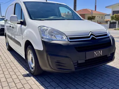 Citroën 2018 - 10500 EUR, 163000 km - AUTO.MOTO.pt - 163000km - foto 5 de 19