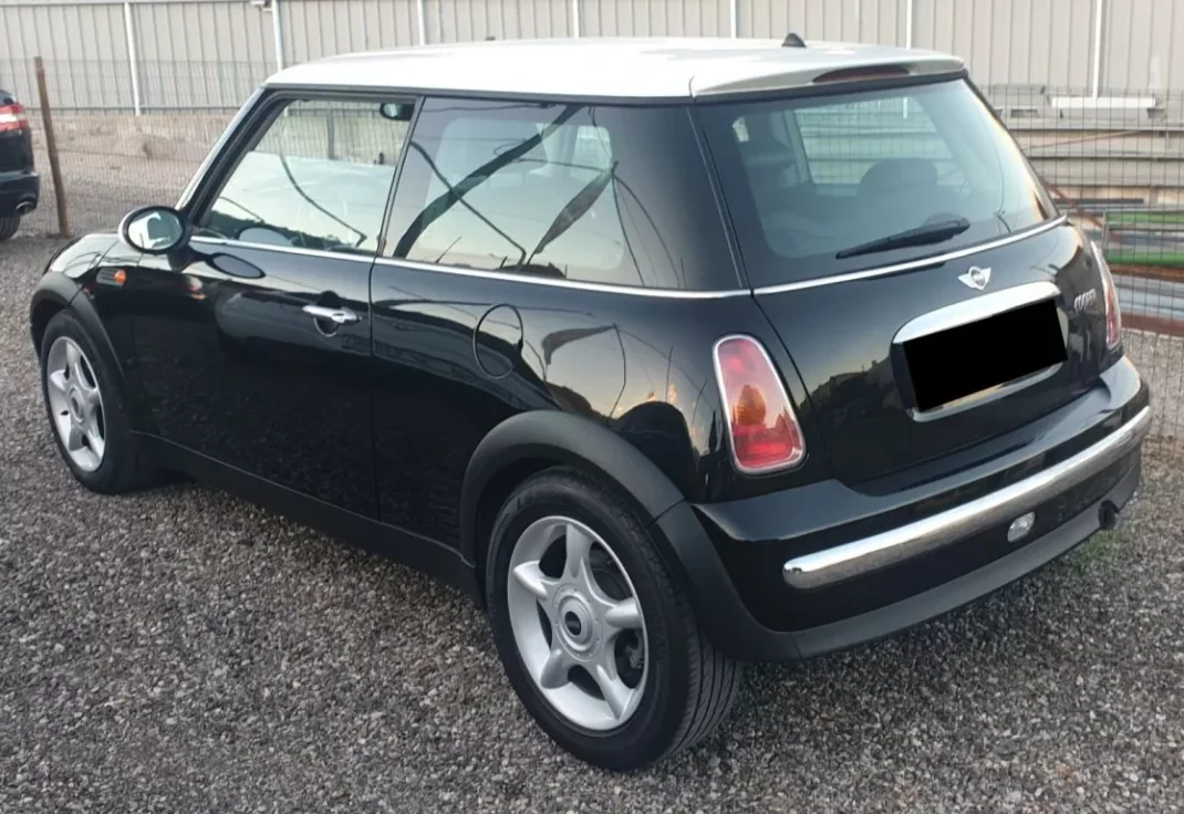 MINI Cooper 2003 - 6490 EUR, 188755 km - AUTO.MOTO.pt - 188755km - foto 6 de 20