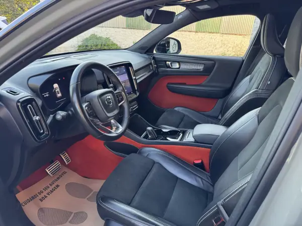 Volvo XC 40 2021 - 29500 EUR, 116000 km - AUTO.MOTO.pt - 116000km - foto 16 de 51