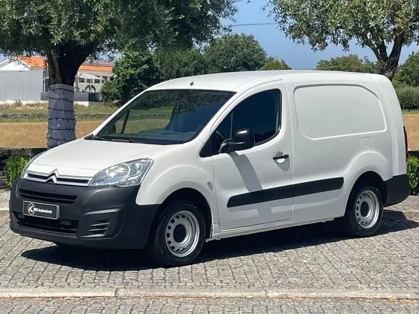 Citroën Berlingo 1.6 HDi Longa 2019 - 11750 EUR, 106000 km - AUTO.MOTO.pt - 106000km - foto 2 de 30