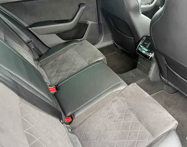 Skoda Superb 2020 - 21900 EUR, 89983 km - AUTO.MOTO.pt - 89983km - foto 5 de 5