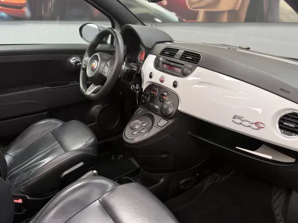 Abarth 500C 2011 - 13990 EUR, 139400 km - 139400km - foto 12 de 17