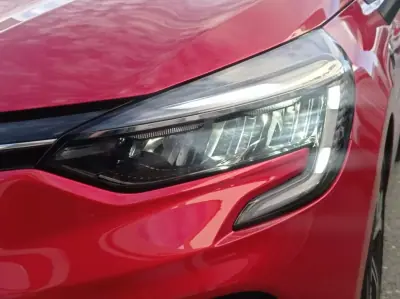 Renault Clio 2022 - 18890 EUR, 34670 km - AUTO.MOTO.pt - 34670km - foto 12 de 25