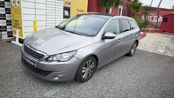 Peugeot 308 SW 2015 - 7590 EUR, 257850 km - AUTO.MOTO.pt - 257850km - foto 2 de 4