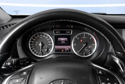 Infiniti Q30 2016 - 19750 EUR, 116708 km - AUTO.MOTO.pt - 116708km - foto 8 de 16