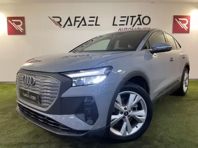 Audi Q4 e-tron 2023 - 29500 EUR, 69000 km - AUTO.MOTO.pt - 69000km - foto 1 de 35