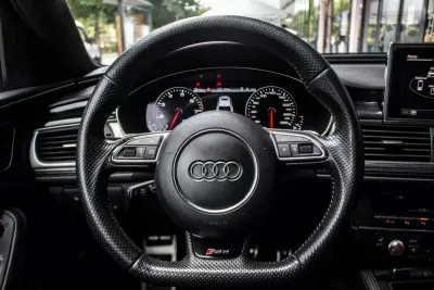 Audi RS6 Avant 2013 - 59900 EUR, 109461 km - AUTO.MOTO.pt - 109461km - foto 11 de 46