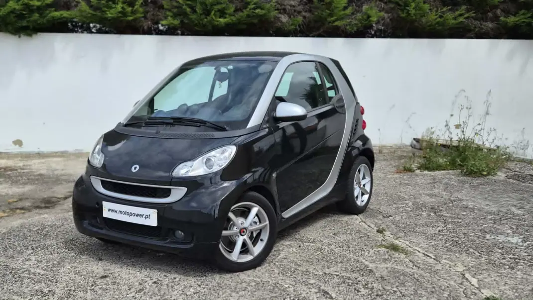Smart ForTwo Coupé 2010 - 7250 EUR, 100000 km - AUTO.MOTO.pt - 100000km - foto 10 de 11