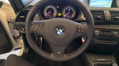 BMW 1M Coupe 2012 - 67500 EUR, 67790 km - AUTO.MOTO.pt - 67790km - foto 46 de 61