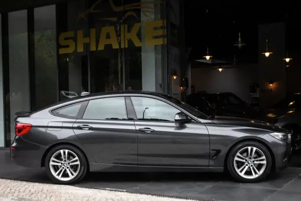 BMW 318 Gran Turismo 2019 - 21900 EUR, 233336 km - 233336km - foto 5 de 36