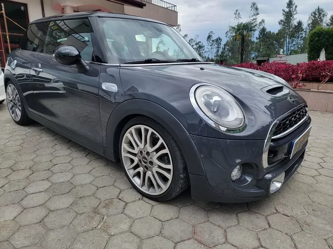 MINI Cooper 2015 - 20990 EUR, 182000 km - AUTO.MOTO.pt - 182000km - foto 1 de 33