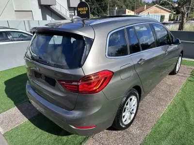 BMW 216 Gran Tourer 2015 - 14900 EUR, 180000 km - AUTO.MOTO.pt - 180000km - foto 12 de 77