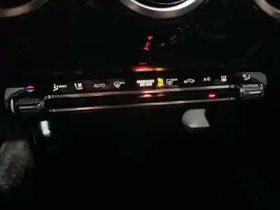 Mercedes-Benz A 250 2022 - 27800 EUR, 78000 km - AUTO.MOTO.pt - 78000km - foto 20 de 20