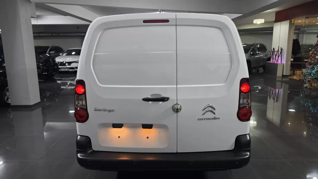 Citroën Berlingo 1.6 Bluehdi L2 100 cv longa C Iva 2018 - 16990 EUR, 67000 km - AUTO.MOTO.pt - 67000km - foto 22 de 41