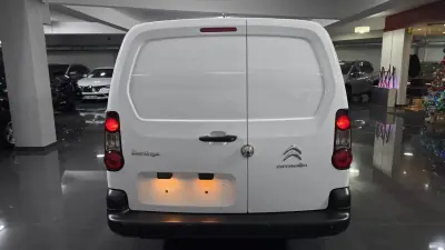 Citroën Berlingo 1.6 Bluehdi L2 100 cv longa C Iva 2018 - 16990 EUR, 67000 km - AUTO.MOTO.pt - 67000km - foto 22 de 41