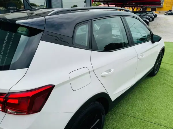 SEAT Arona 2021 - 15999 EUR, 100000 km - AUTO.MOTO.pt - 100000km - foto 11 de 31