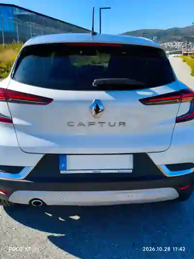 Renault Captur 2021 — foto 5 de 15