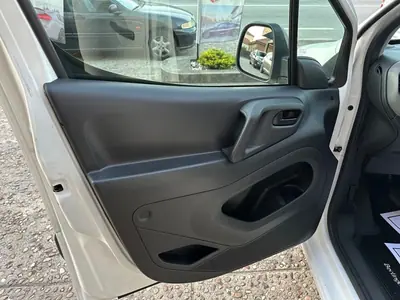 Citroën 1.6 HDI IVA Dedutível 2016 - 11500 EUR, 175000 km - AUTO.MOTO.pt - 175000km - foto 20 de 39