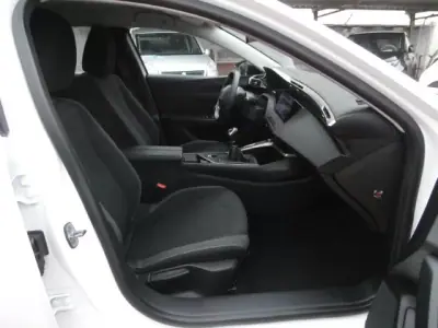 Peugeot 308 2022 - 22000 EUR, 118452 km - AUTO.MOTO.pt - 118452km - foto 26 de 31