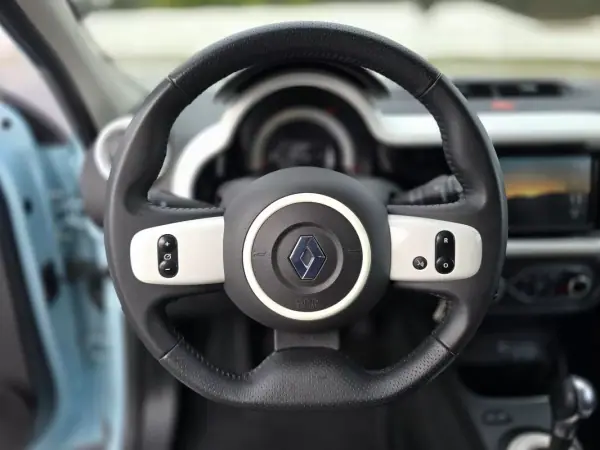 Renault Twingo 2023 - 13990 EUR, 27700 km - AUTO.MOTO.pt - 27700km - foto 17 de 32