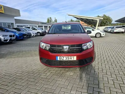 Dacia Sandero 2017 - 9150 EUR, 92800 km - AUTO.MOTO.pt - 92800km - foto 3 de 23