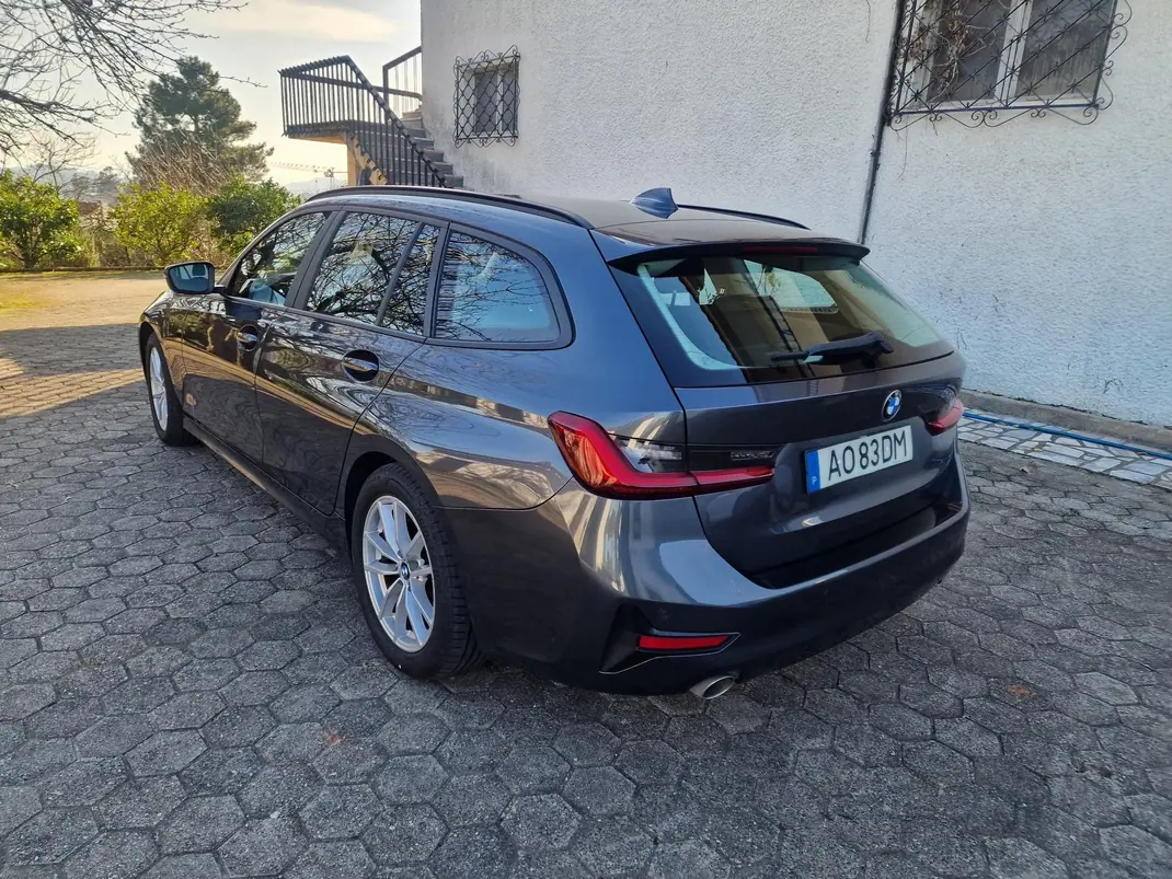 BMW 318 2022 - 27500 EUR, 67000 km - 67000km - foto 6 de 13