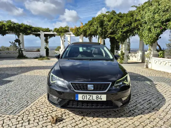 SEAT Leon 2019 - 15900 EUR, 90147 km - AUTO.MOTO.pt - 90147km - foto 2 de 23
