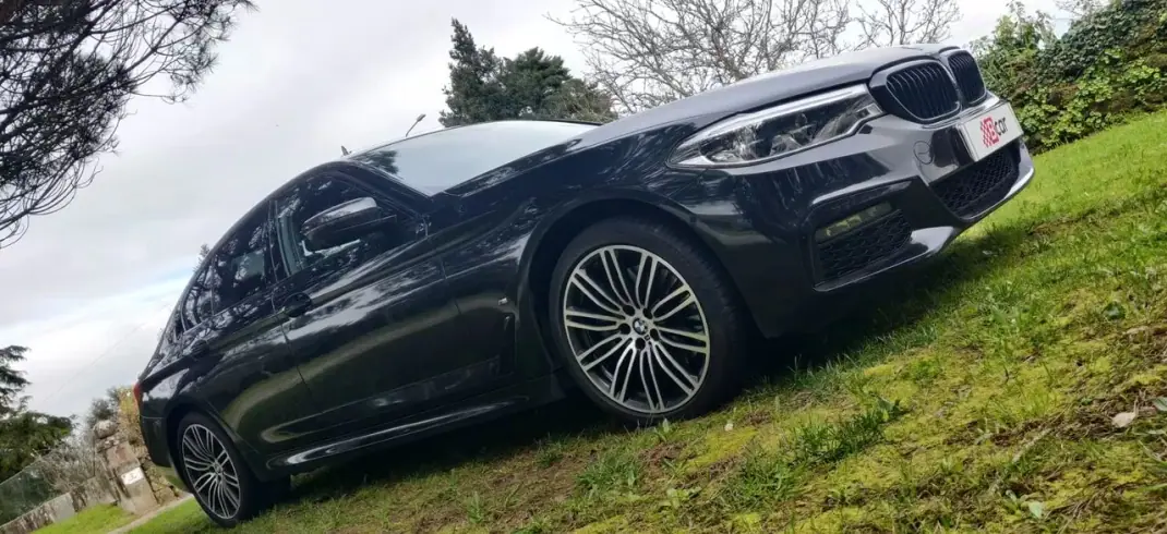 BMW 530e 2019 - 28499 EUR, 113000 km - AUTO.MOTO.pt - 113000km - foto 1 de 51