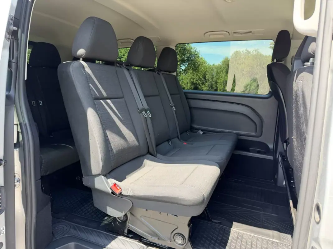 Mercedes-Benz Vito Tourer 2020 - 42500 EUR, 105000 km - 105000km - foto 9 de 14