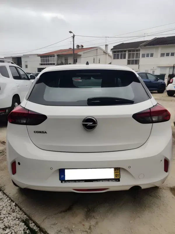 Opel Corsa 2020 - 7999 EUR, 190000 km - AUTO.MOTO.pt - 190000km - foto 3 de 9
