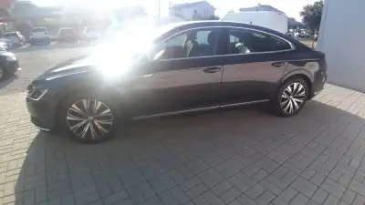 Volkswagen Arteon 2019 - 26650 EUR, 90000 km - AUTO.MOTO.pt - 90000km - foto 14 de 38