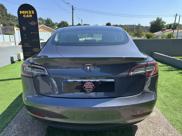 Tesla Model 3 2019 - 21900 EUR, 86000 km - AUTO.MOTO.pt - 86000km - foto 11 de 64