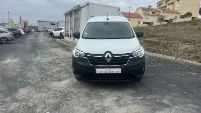 Renault Express 2023 - 14900 EUR, 80000 km - foto 2 de 23