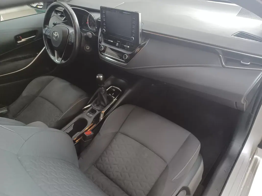 Toyota Corolla 2019 - 18390 EUR, 81211 km - AUTO.MOTO.pt - 81211km - foto 24 de 33