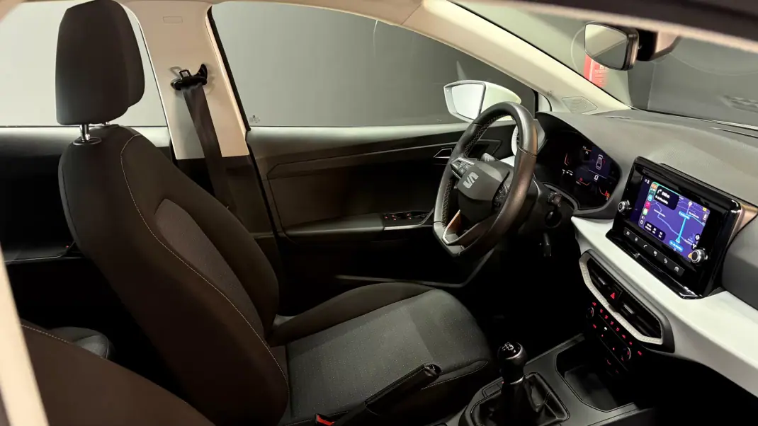 SEAT Ibiza 2023 - 14270 EUR, 50000 km - AUTO.MOTO.pt - 50000km - foto 14 de 38