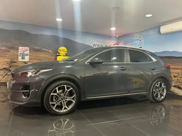 Kia XCeed 2020 - 14990 EUR, 162439 km - AUTO.MOTO.pt - 162439km - foto 3 de 19