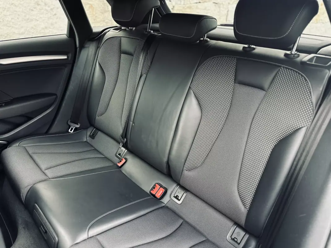 Audi A3 Sportback 2015 - 18150 EUR, 182000 km - AUTO.MOTO.pt - 182000km - foto 35 de 37