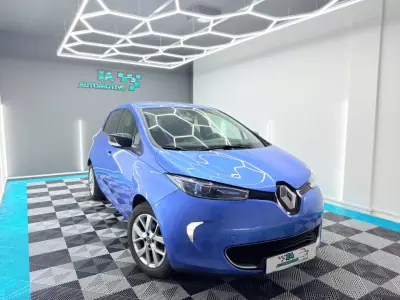 Renault Zoe 2019 - 10500 EUR, 130000 km - AUTO.MOTO.pt - 130000km - foto 3 de 18