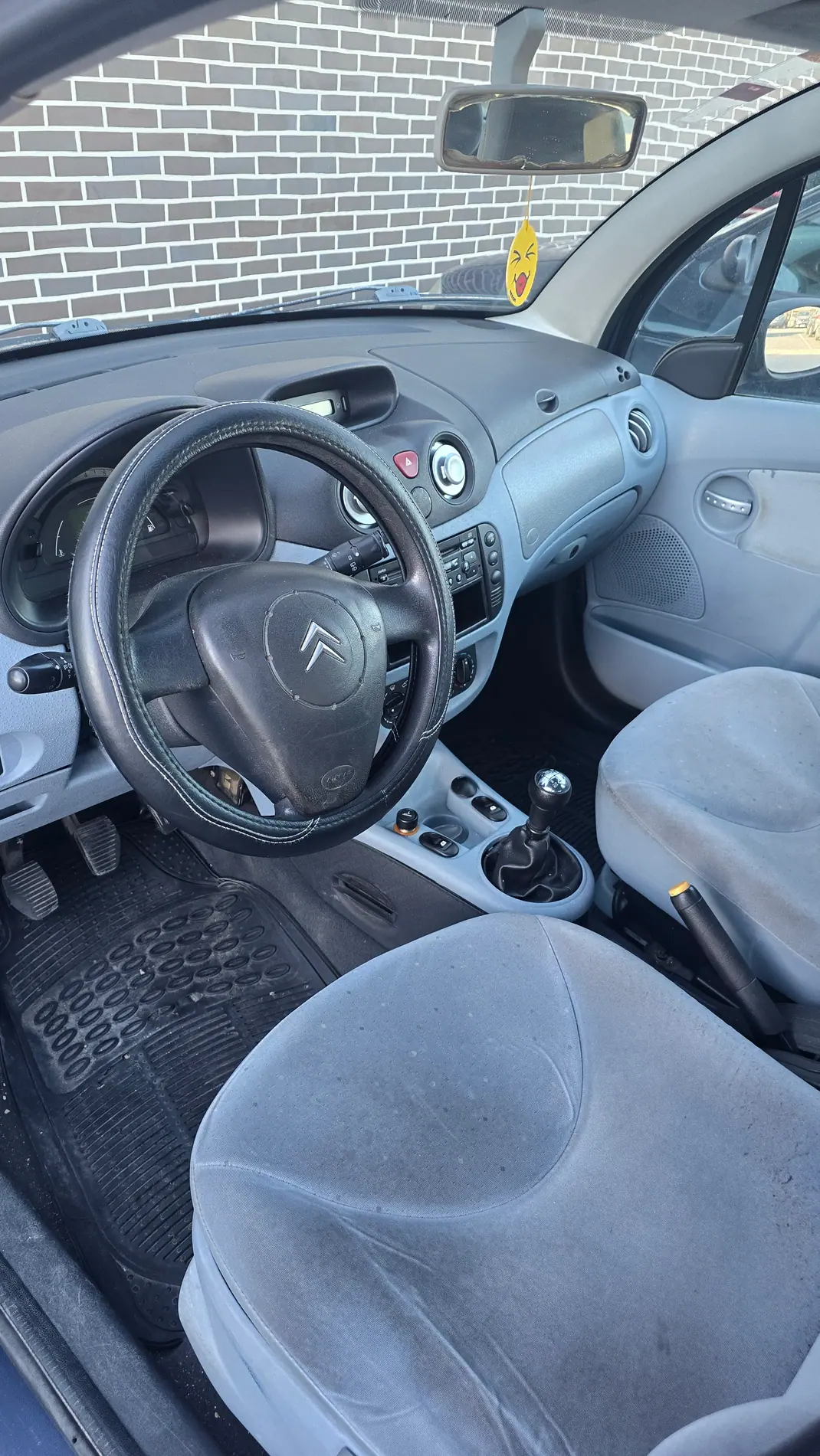 Citroën C3 2002 - 1550 EUR, 257 km - AUTO.MOTO.pt - 257km - foto 4 de 5