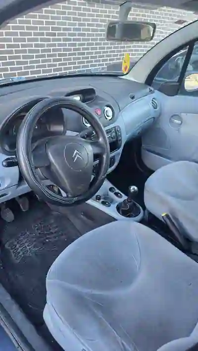 Citroën C3 2002 - 1550 EUR, 257 km - AUTO.MOTO.pt - 257km - foto 4 de 5