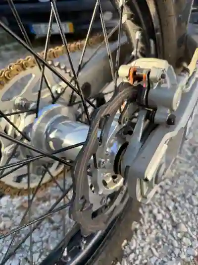 Stark Varg MX 2024 - 10000 EUR, 1 km - AUTO.MOTO.pt - 1km - foto 11 de 13